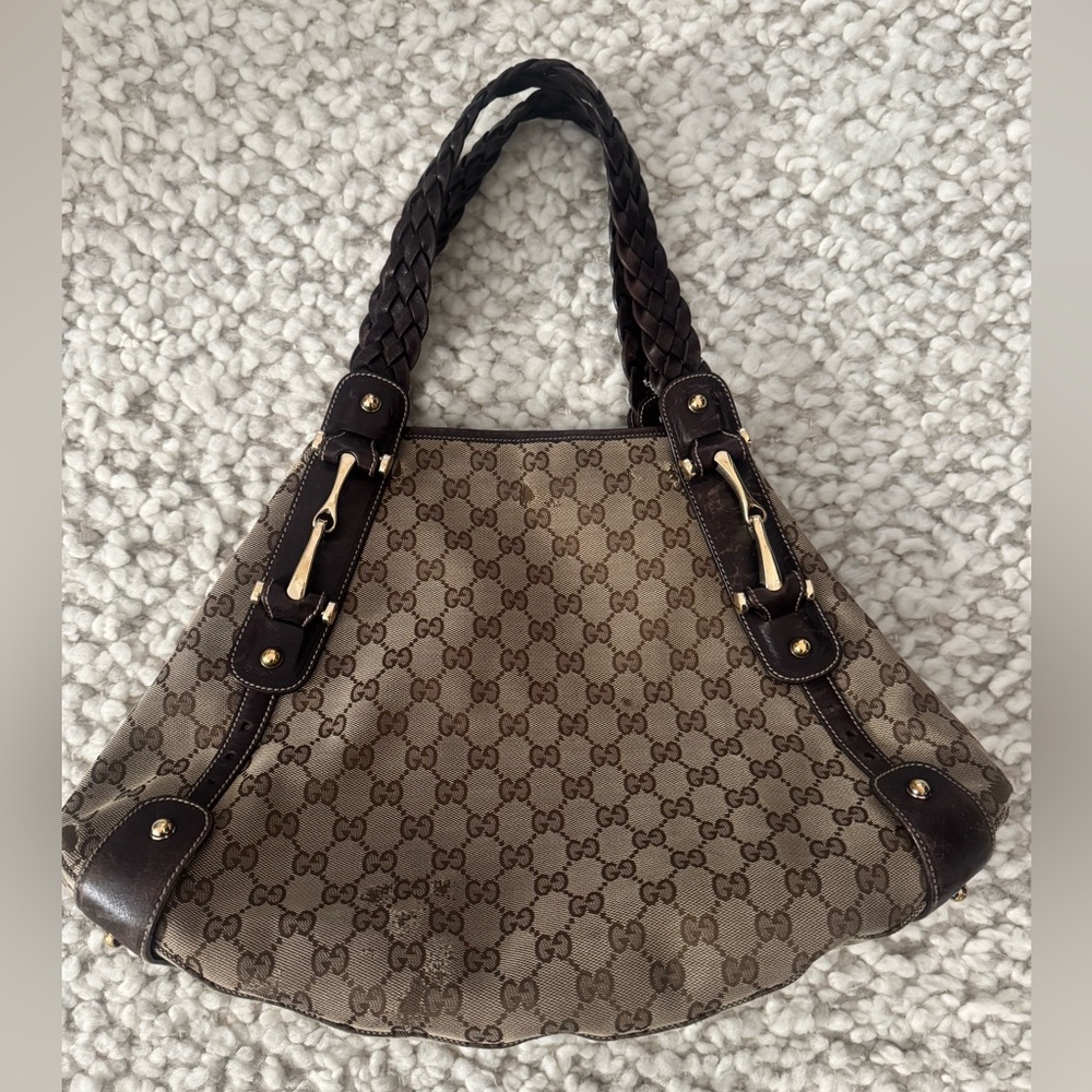 Gucci Pelham Shoulder Bag